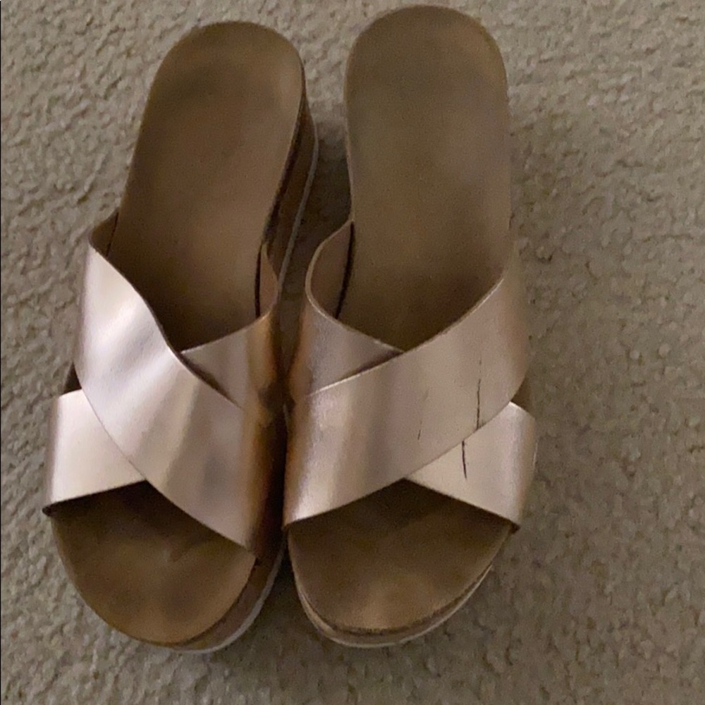 Platform sandals
